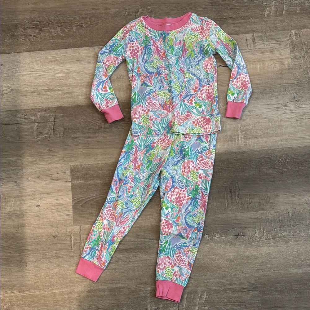 Lilly Pulitzer Pink and Green Pajama Set with Floral Print - Size 4